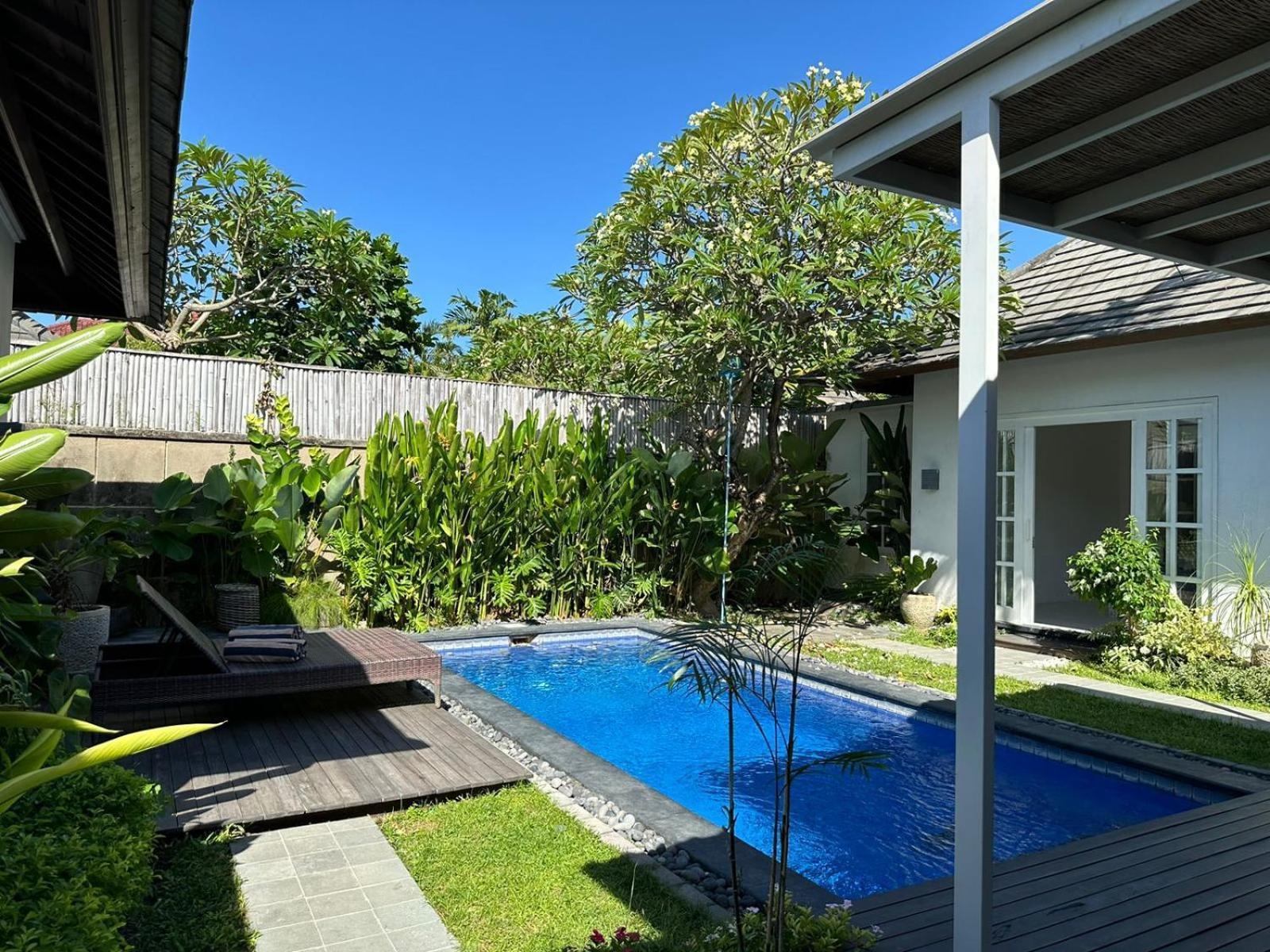 Villa Alam Biru II ซานูร์ ภายนอก รูปภาพ